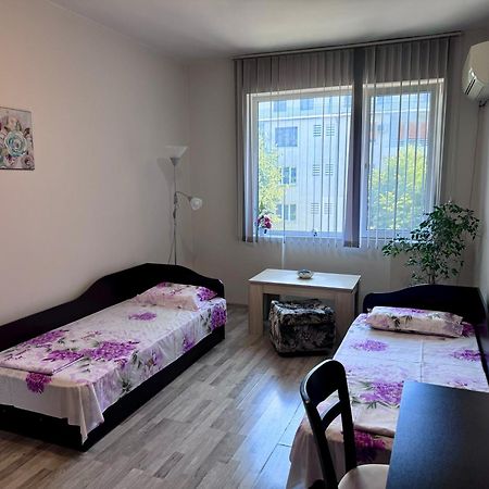Apartment Andrea Warna Exterior foto